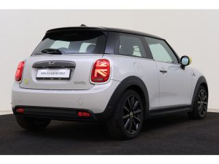 Mini Electric Charged / Sportstoelen / Achteruitrijcamera / Comfort Access / Stoelverwarming / Adaptieve LED / ...