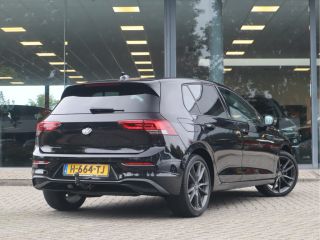 Volkswagen Golf 1.5 TSI Life Business / LED