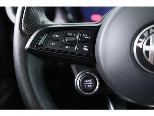 Alfa Romeo Tonale 1.3T PHEV Edizione Speciale | Navi | Clima | Cruise Adaptive | Camera | 20 Inch Lichtmetalen Velg... ActivLease financial lease