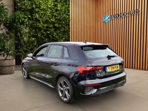 Audi A3 Sportback 30 TFSI S edition | Black optiek | Adaptive Cruise | LED | Sportstoelen | 18" Velgen ActivLease financial lease