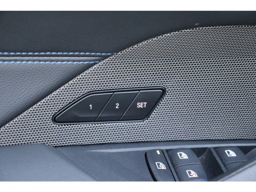 BMW i4 M50 / Schuif-kanteldak / M Adaptief onderstel / Comfort Access / Stuurverwarming / Adaptieve LED ... ActivLease financial lease