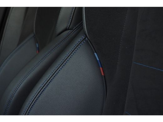 BMW X1 sDrive18i M Sport Automaat / Sportstoelen / M Adaptief onderstel / Achteruitrijcamera / Comfort A... ActivLease financial lease