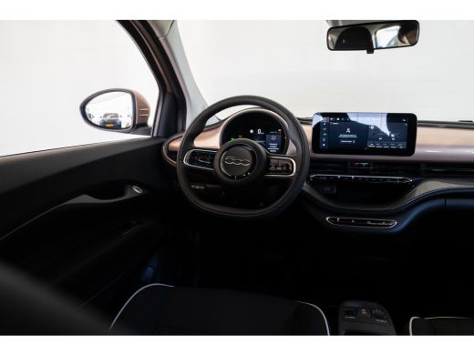 Fiat 500e Urban 24 kWh | Apple Carplay & Android Auto | Lichtmetalen velgen | Climate Controle | Bluetooth | ActivLease financial lease