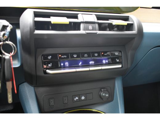 Fiat Grande Panda La Prima 11 kW 44 kWh 8 Jaar Garantie! | Stuur/Stoelverwarming | Navigatie | Achteruitrijcamera |... ActivLease financial lease