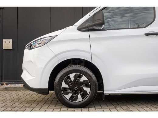 Ford E-Transit Custom 320 L1H1 Trend 65 kWh | Nieuw! | Camera | Stoelverwarming | Apple/Android Carplay | Standklachel ... ActivLease financial lease