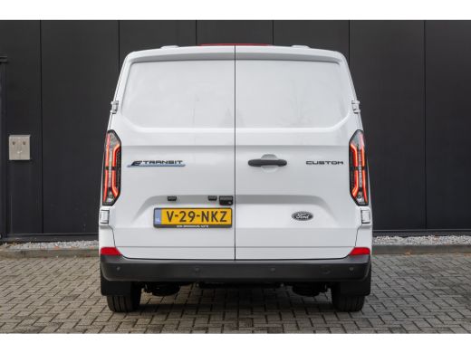 Ford E-Transit Custom 320 L1H1 Trend 65 kWh | Nieuw! | Camera | Stoelverwarming | Apple/Android Carplay | Standklachel ... ActivLease financial lease