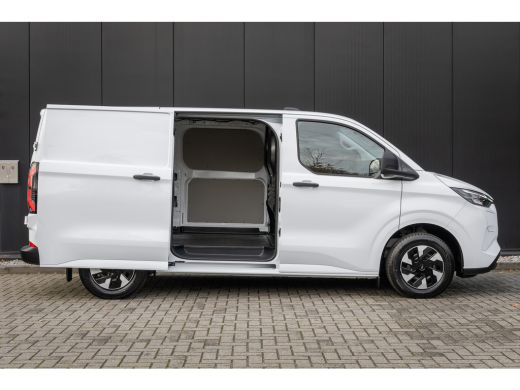 Ford E-Transit Custom 320 L1H1 Trend 65 kWh | Nieuw! | Camera | Stoelverwarming | Apple/Android Carplay | Standklachel ... ActivLease financial lease