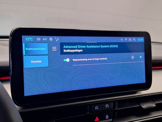 Jeep Avenger Altitude 54 kWh LED | Keyless | Stoelverwarming | | 11 kW lader | Draadloze telefoonlader | Elekt... ActivLease financial lease