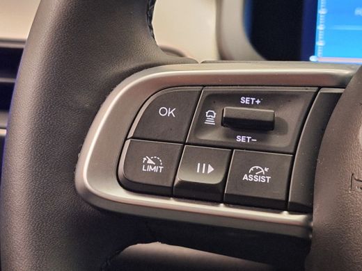 Jeep Avenger Altitude 54 kWh LED | Keyless | Stoelverwarming | | 11 kW lader | Draadloze telefoonlader | Elekt... ActivLease financial lease