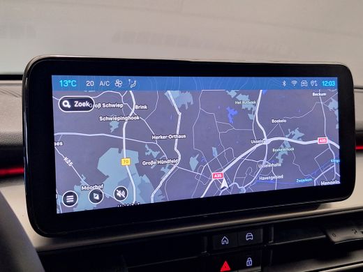 Jeep Avenger Altitude 54 kWh LED | Keyless | Stoelverwarming | | 11 kW lader | Draadloze telefoonlader | Elekt... ActivLease financial lease