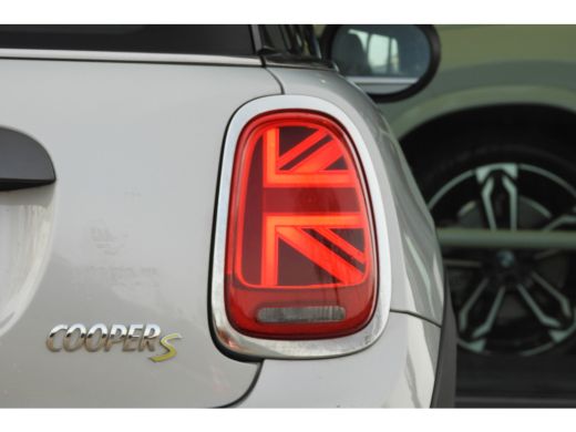 Mini Electric Essential / Sportstoelen / Achteruitrijcamera / Comfort Access / LED / Airconditioning / Cruise C... ActivLease financial lease