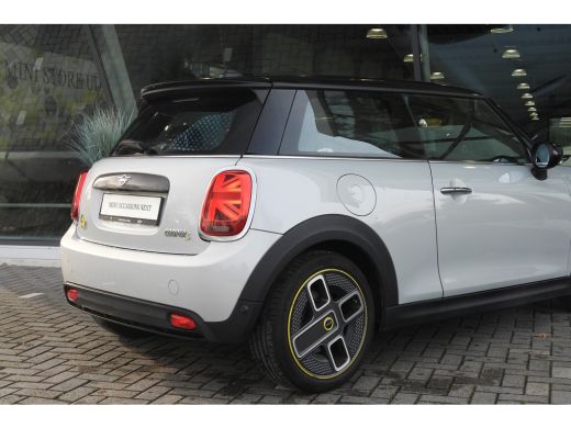 Mini Electric Essential / Sportstoelen / Achteruitrijcamera / Comfort Access / LED / Airconditioning / Cruise C... ActivLease financial lease