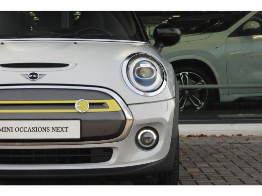 Mini Electric Essential / Sportstoelen / Achteruitrijcamera / Comfort Access / LED / Airconditioning / Cruise C... ActivLease financial lease