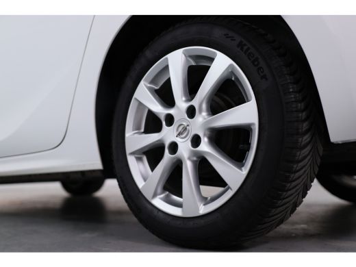 Opel Corsa 1.2 Edition | Dealer Onderhouden! | Navigatie | Airco | Cruise Control | Lichtmetalen Velgen | DA... ActivLease financial lease