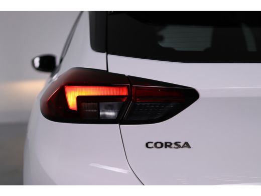 Opel Corsa 1.2 Edition | Dealer Onderhouden! | Navigatie | Airco | Cruise Control | Lichtmetalen Velgen | DA... ActivLease financial lease