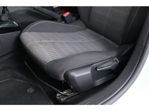 Opel Corsa 1.2 Edition | Dealer Onderhouden! | Navigatie | Airco | Cruise Control | Lichtmetalen Velgen | DA... ActivLease financial lease