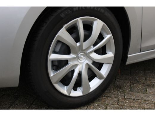 Opel Corsa 1.2 Turbo Edition / Navigatie via Carplay / Parkeersensoren / DAB / Airco / LED ActivLease financial lease