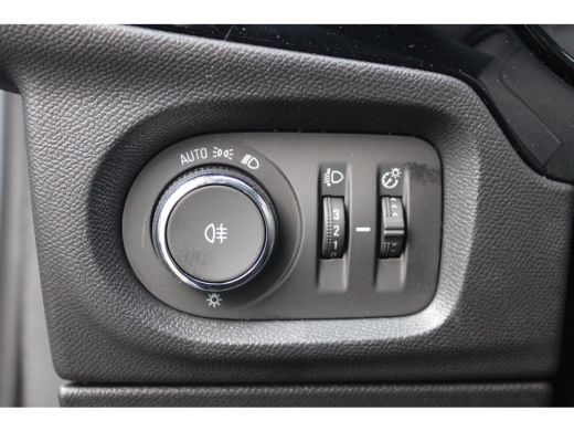 Opel Corsa 1.2 Turbo Edition / Navigatie via Carplay / Parkeersensoren / LED / DAB / 16'' LMV ActivLease financial lease