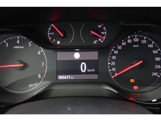 Opel Corsa 1.2 Turbo Edition / Navigatie via Carplay / Parkeersensoren / LED / DAB / 16'' LMV ActivLease financial lease