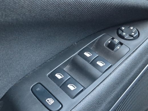 Opel Crossland X 1.2 Turbo Edition Airco | Cruise control | 16" lmv | ActivLease financial lease