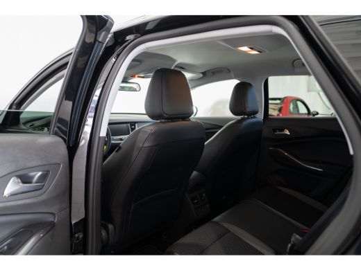 Opel Grandland X 1.2 Turbo Business Automaat | Trekhaak | Camera | Navigatie | Apple Carplay & Android Auto | Park... ActivLease financial lease