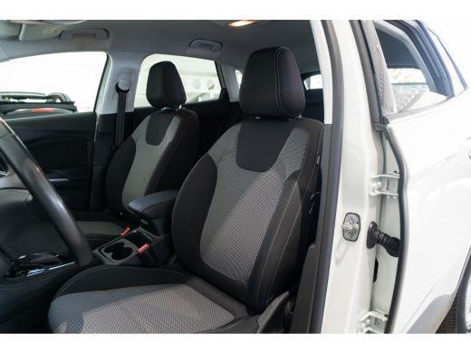 Opel Grandland X 1.2 Turbo Edition Automaat | Apple Carplay & Android Auto | Parkeersensoren | Cruise Controle | L... ActivLease financial lease