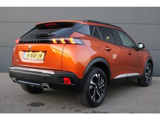 Peugeot 2008 1.2 PureTech Allure | Automaat | Navi by app | Apple carplay | Camera | All season | 65.000km | ActivLease financial lease