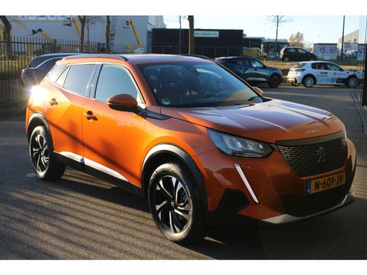 Peugeot 2008 1.2 PureTech Allure | Automaat | Navi by app | Apple carplay | Camera | All season | 65.000km | ActivLease financial lease