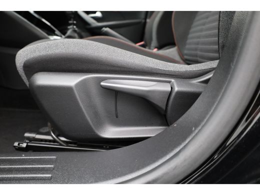 Peugeot 2008 1.2 PureTech Blue Lease Active Camera | Carplay | Climate Control | Cruise Control | Rijstrook Co... ActivLease financial lease