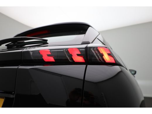 Peugeot 2008 1.2 PureTech Blue Lease Active Camera | Carplay | Climate Control | Cruise Control | Rijstrook Co... ActivLease financial lease