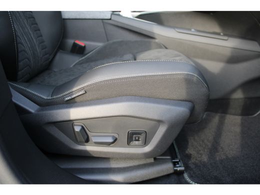 Peugeot 3008 1.2 Hybrid 145 GT | Achterstoelen verwarmd | Achteruitrij assistent | Achteruitrijcamera ActivLease financial lease