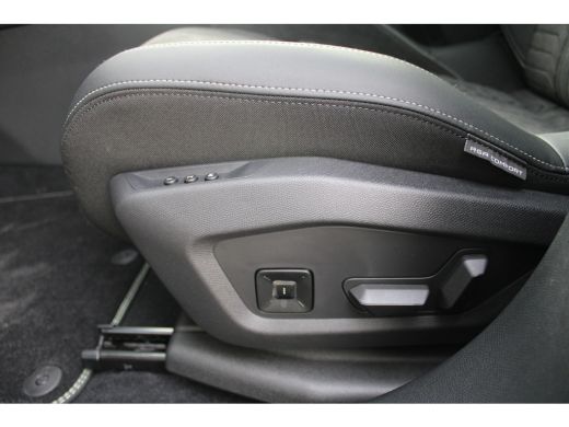 Peugeot 3008 1.2 Hybrid 145 GT | Achterstoelen verwarmd | Achteruitrij assistent | Achteruitrijcamera ActivLease financial lease