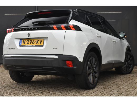 Peugeot e-2008 EV GT Pack 50 kWh 3 Fase | Alcantara | Stoelverwarming | Sfeerverlichting | 18"LMV | Climate Cont... ActivLease financial lease