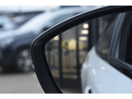 Peugeot e-2008 EV GT Pack 50 kWh 3 Fase | Navigatie | Sfeerverlichting | Stoelverwarming | Full-LED | Alcantara ... ActivLease financial lease