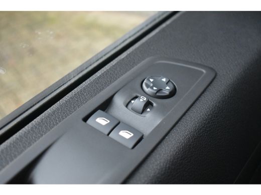 Peugeot e-Expert EV L3 75 kWh 3 Fase | 2x Schuifdeur | Betimmering | Navigatie | Achteruitrijcamera | Cruise Contr... ActivLease financial lease