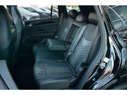 Volkswagen Tayron R-Line Edition | 'App-Connect' draadloze smartphone integratie | 'R-line' bekleding | Aansluitpun... ActivLease financial lease