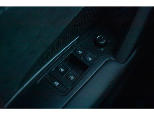 Volkswagen Tayron R-Line Edition | 'App-Connect' draadloze smartphone integratie | 'R-line' bekleding | Aansluitpun... ActivLease financial lease