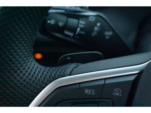 Volkswagen Tayron R-Line Edition | 'App-Connect' draadloze smartphone integratie | 'R-line' bekleding | Aansluitpun... ActivLease financial lease