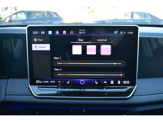Volkswagen Tiguan Life Edition - eHybrid | 'App-Connect' draadloze smartphone integratie | Automatische afstandsreg... ActivLease financial lease