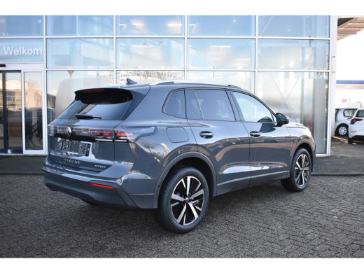 Volkswagen Tiguan Life Edition - eHybrid | 'App-Connect' draadloze smartphone integratie | Automatische afstandsreg... ActivLease financial lease