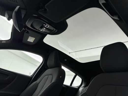 Volvo  C40 Single Motor Core 69kWh | 19" Allseason | Stoel/stuurverwarming | Warmtepomp | Panoramadak | Goog... ActivLease financial lease