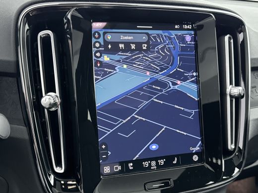 Volvo  C40 Single Motor Core 69kWh | 19" Allseason | Stoel/stuurverwarming | Warmtepomp | Panoramadak | Goog... ActivLease financial lease