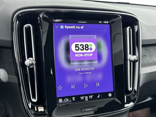 Volvo  C40 Single Motor Core 69kWh | 19" Allseason | Stoel/stuurverwarming | Warmtepomp | Panoramadak | Goog... ActivLease financial lease