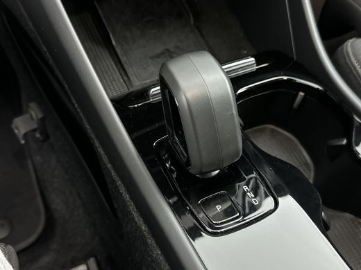 Volvo  C40 Single Motor Core 69kWh | 19" Allseason | Stoel/stuurverwarming | Warmtepomp | Panoramadak | Goog... ActivLease financial lease