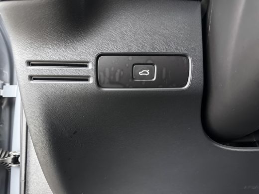 Volvo  C40 Single Motor Core 69kWh | 19" Allseason | Stoel/stuurverwarming | Warmtepomp | Panoramadak | Goog... ActivLease financial lease