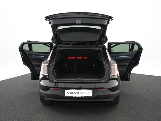 Volvo  EX30 Twin Motor Performance Plus 428pk | 69 kWh | Harman Kardon | 20" | Getint Glas | Climate-Pack ActivLease financial lease