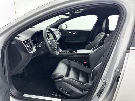Volvo  S60 T8 Recharge Plus Bright | 18" | Elektr. verst. Sportstoelen | Adaptieve Cruise | BLIS | Stoel/stu... ActivLease financial lease