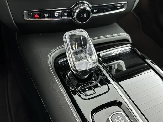 Volvo  S60 T8 Recharge Plus Bright | 18" | Elektr. verst. Sportstoelen | Adaptieve Cruise | BLIS | Stoel/stu... ActivLease financial lease