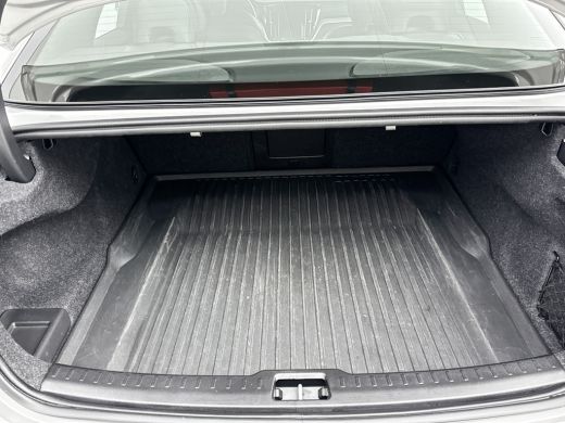 Volvo  S60 T8 Recharge Plus Bright | 18" | Elektr. verst. Sportstoelen | Adaptieve Cruise | BLIS | Stoel/stu... ActivLease financial lease