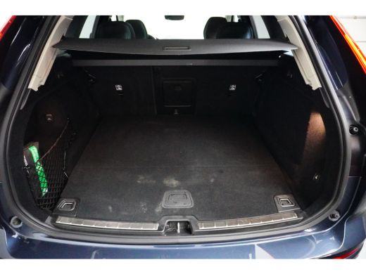 Volvo  XC60 2.0 T6 Plug-in hybrid AWD Plus Bright | Trekhaak | Camera | Panoramadak | Memory | Stuur/stoelver... ActivLease financial lease